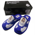 Zapatillas de estar por casa del Real Madrid.