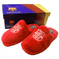 F.C.Barcelona Woman Slippers at home.